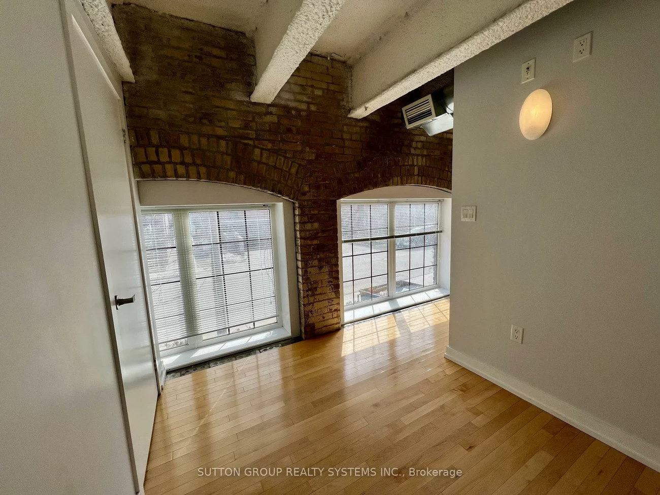 1100, Lansdowne, Dovercourt-Wallace Emerson-Junction, Toronto