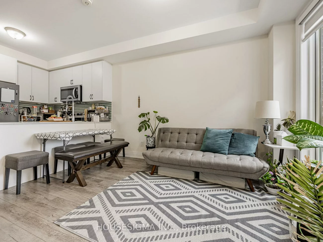 713, Lawrence, Yorkdale-Glen Park, Toronto