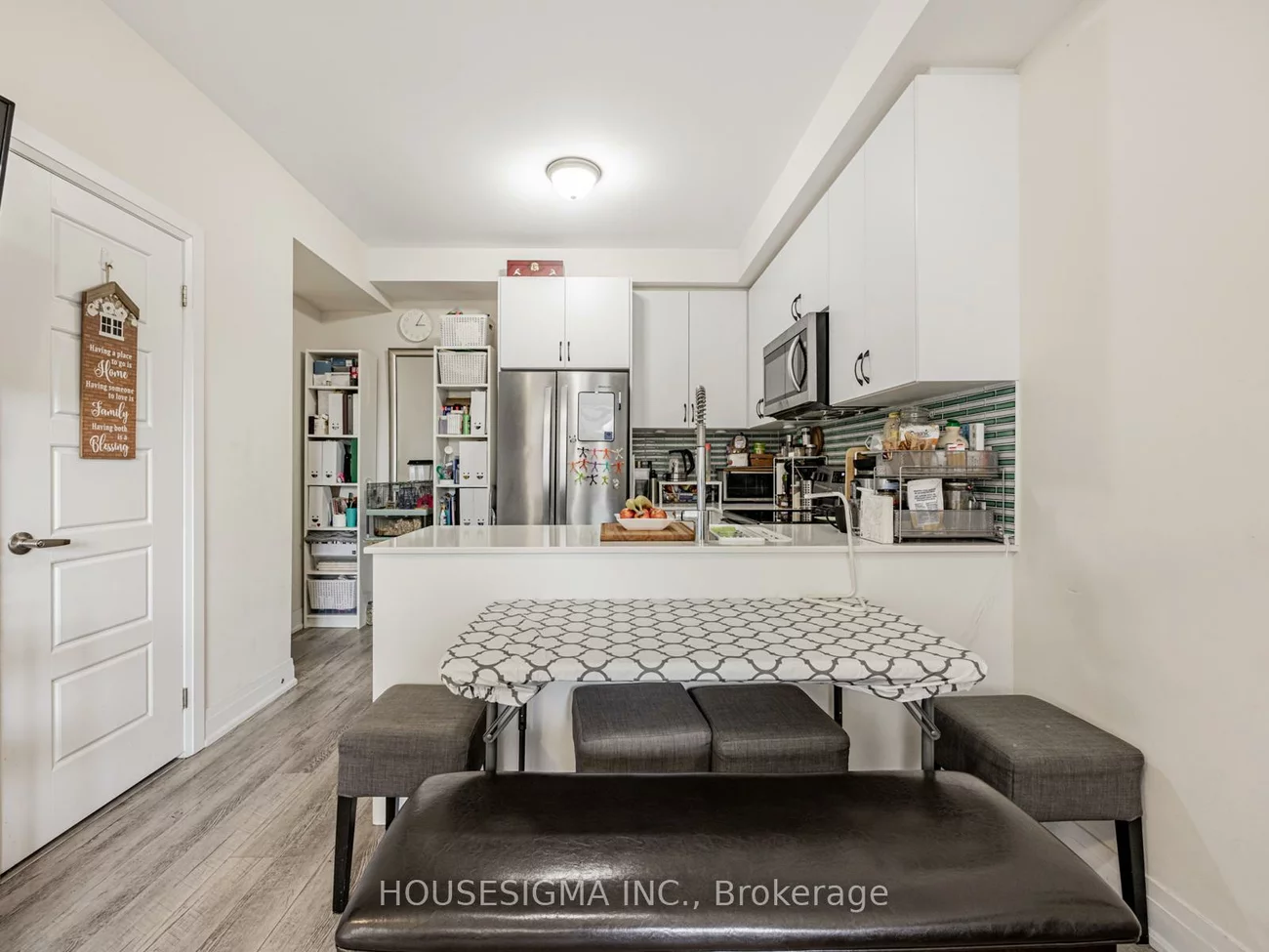 713, Lawrence, Yorkdale-Glen Park, Toronto