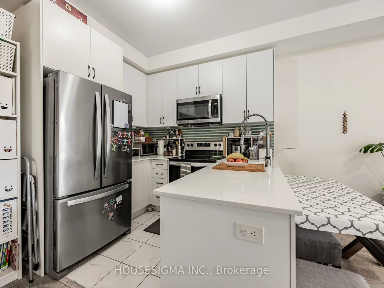 713, Lawrence, Yorkdale-Glen Park, Toronto