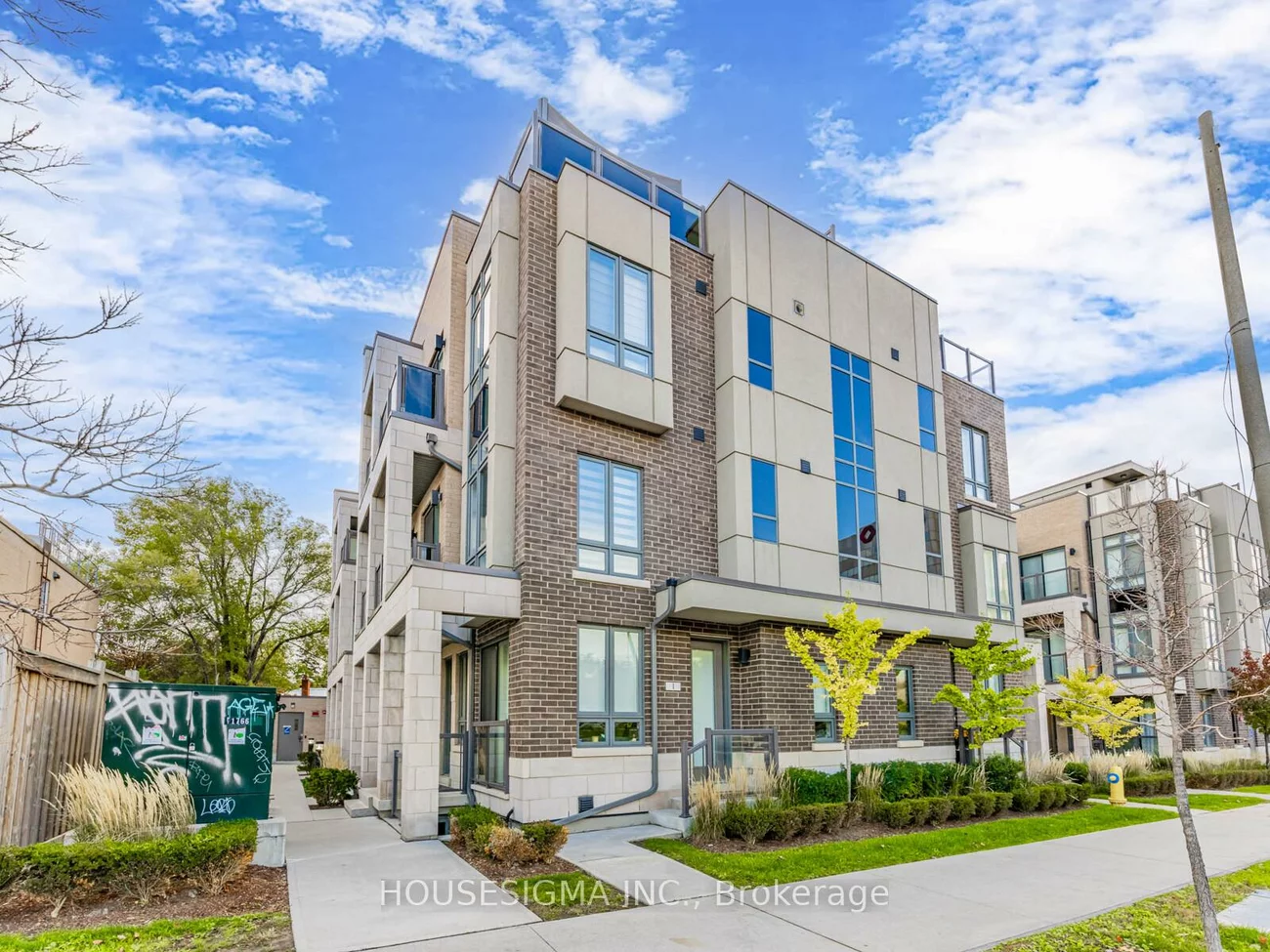 713, Lawrence, Yorkdale-Glen Park, Toronto