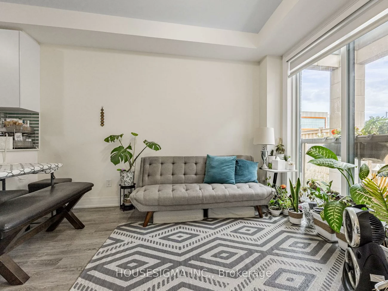 713, Lawrence, Yorkdale-Glen Park, Toronto