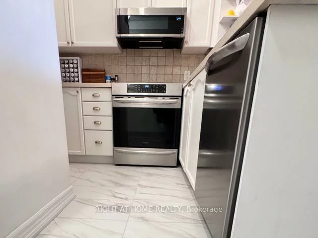 38, Fontenay, Edenbridge-Humber Valley, Toronto