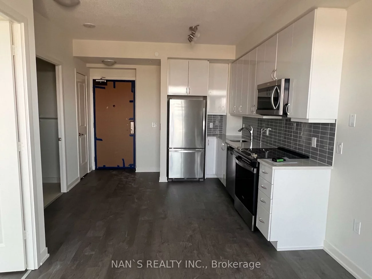 38, Annie Craig, Mimico, Toronto