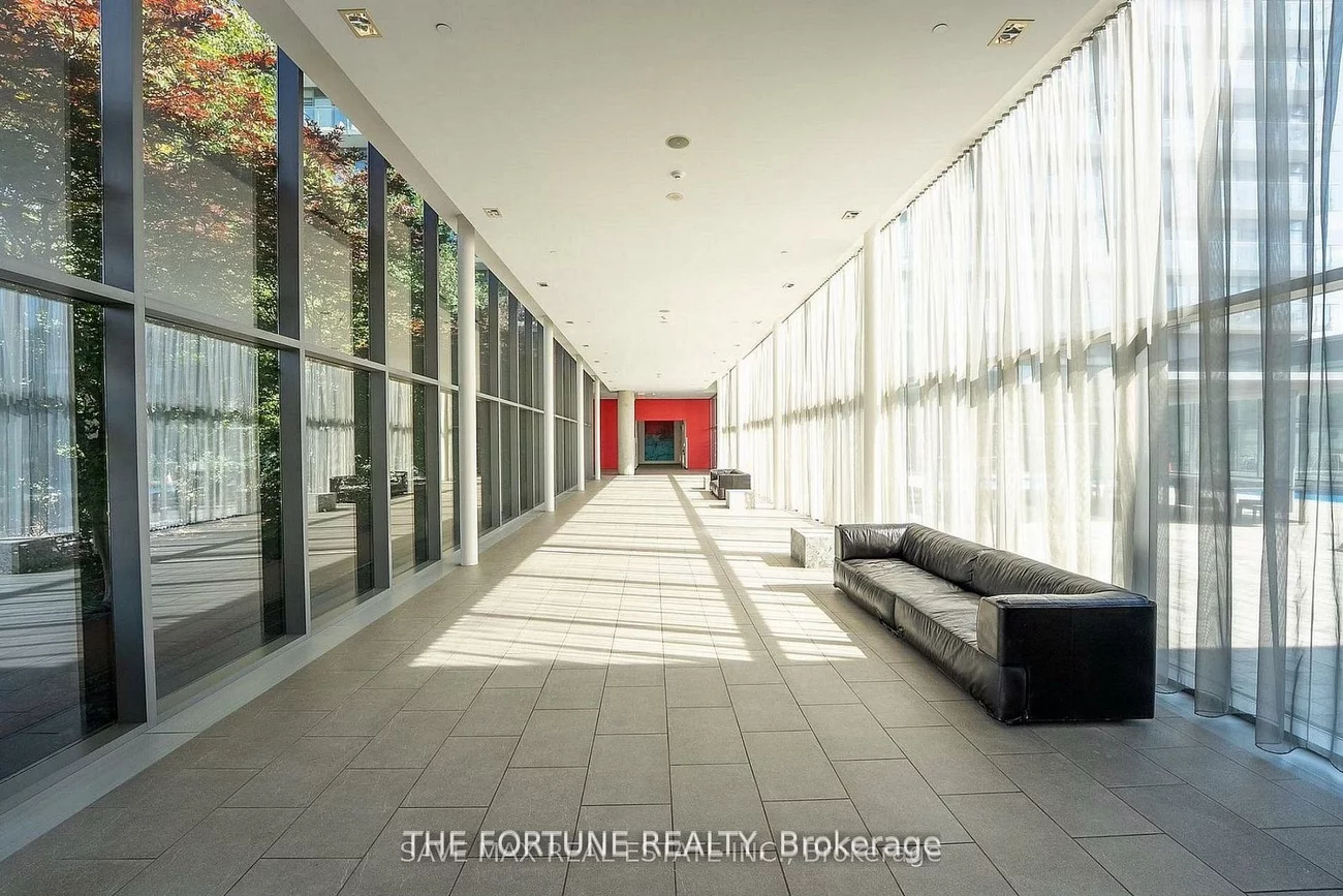 103, The Queensway, High Park-Swansea, Toronto