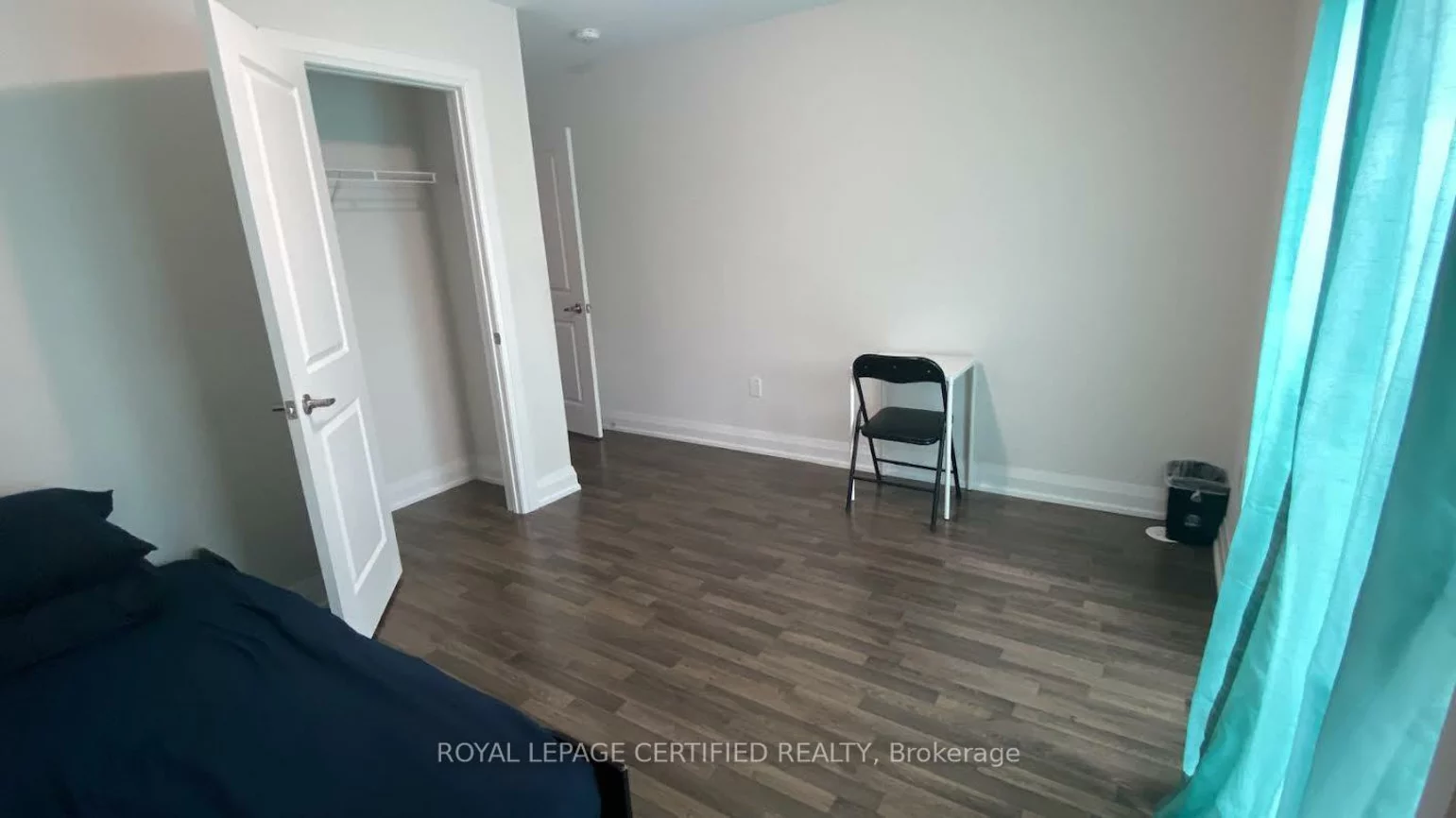 1762A, Lawrence, Rustic, Toronto