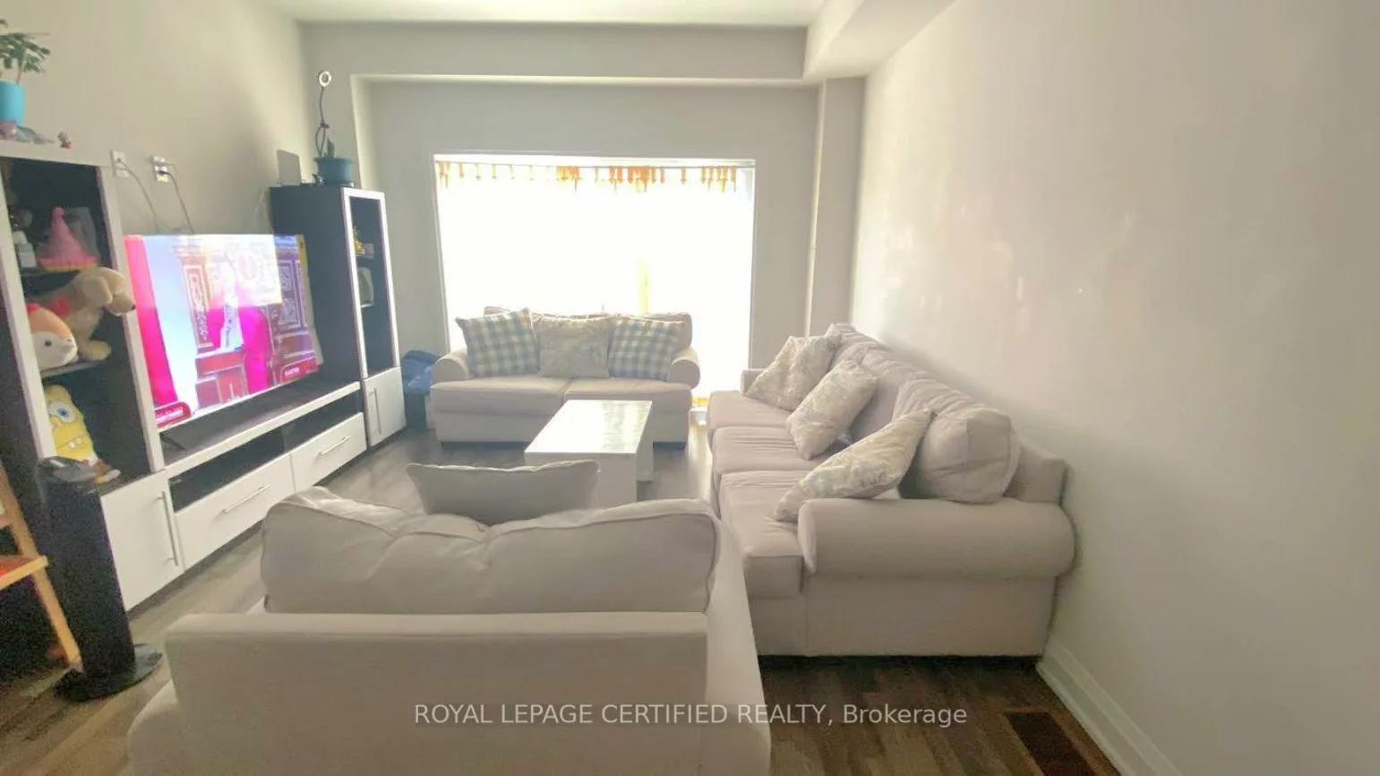 1762A, Lawrence, Rustic, Toronto