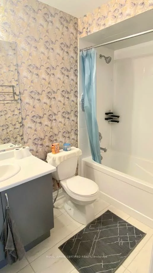 1762A, Lawrence, Rustic, Toronto