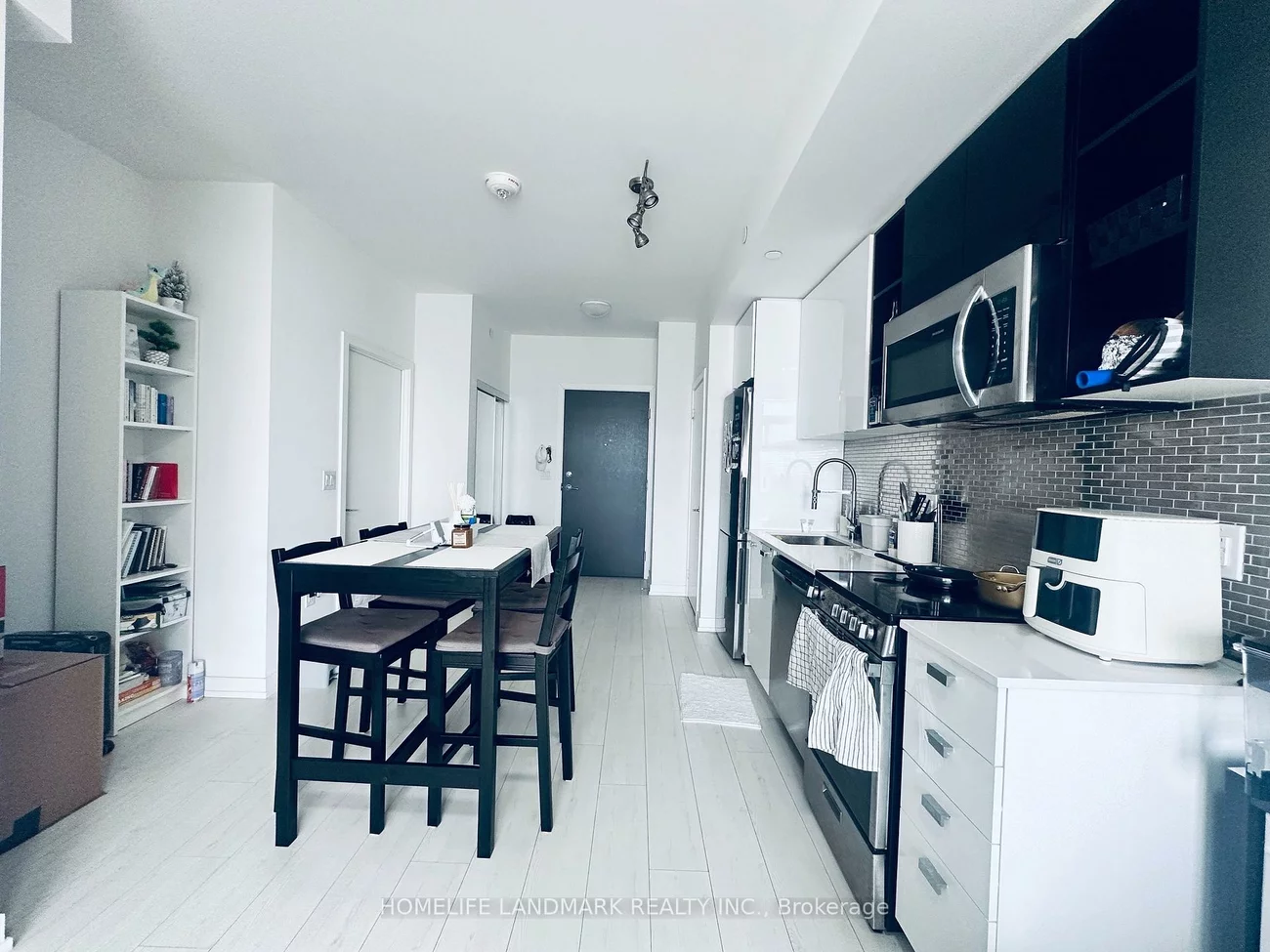 10, De Boers, York University Heights, Toronto