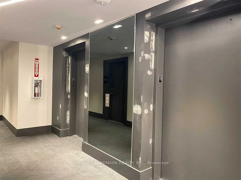 10, De Boers, York University Heights, Toronto