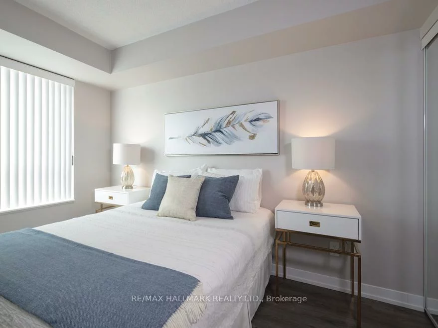 5191, Dundas, Islington-City Centre West, Toronto