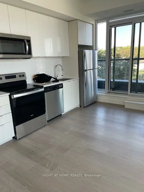 859, The Queensway, Stonegate-Queensway, Toronto