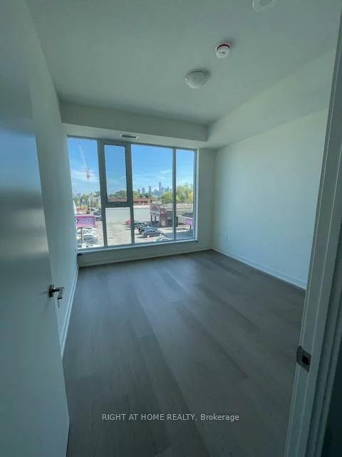 859, The Queensway, Stonegate-Queensway, Toronto