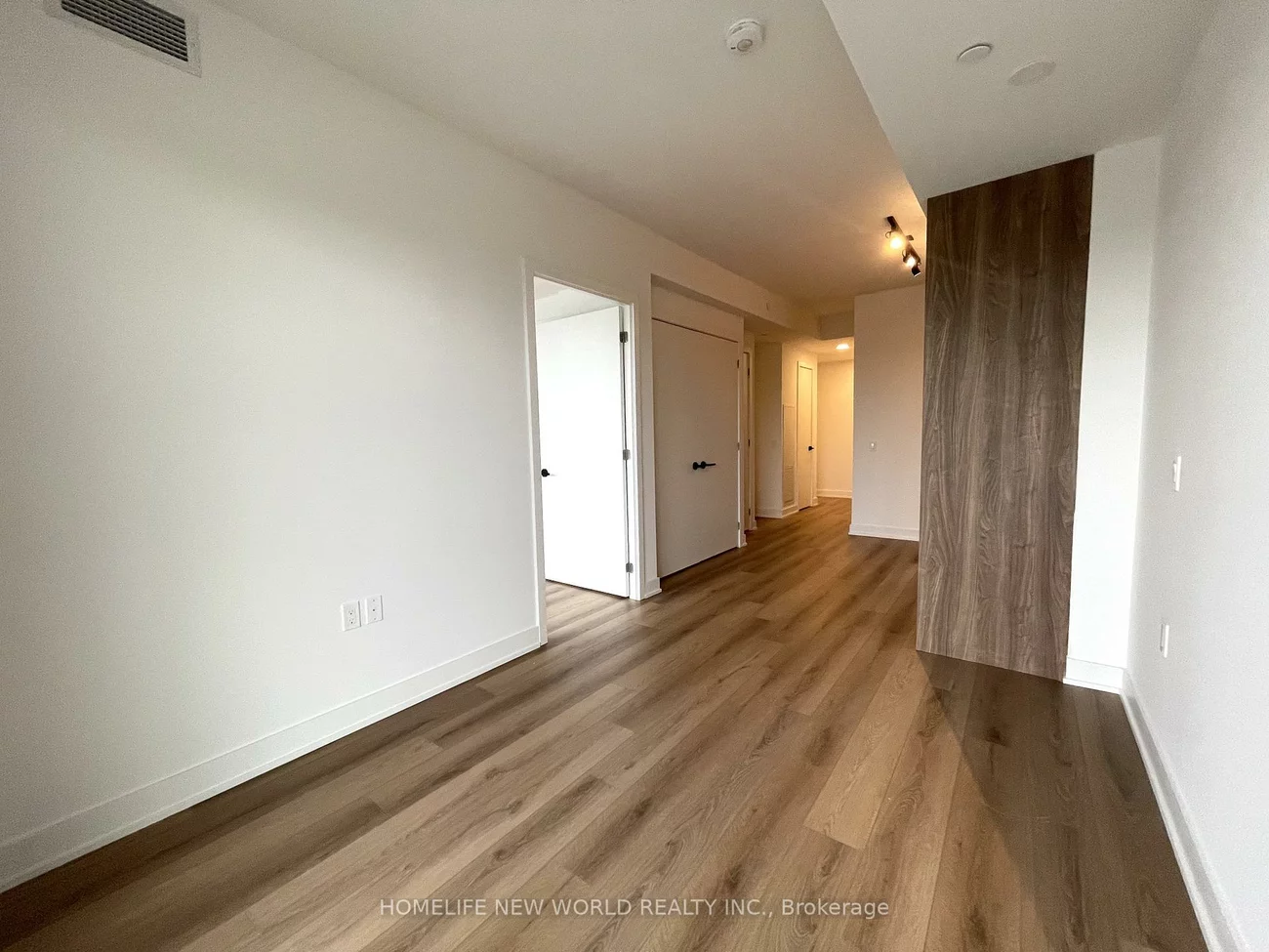 758, Dovercourt, Dovercourt-Wallace Emerson-Junction, Toronto