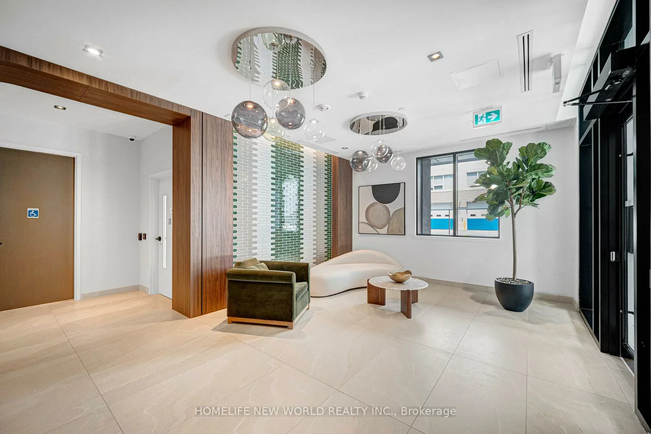 758, Dovercourt, Dovercourt-Wallace Emerson-Junction, Toronto