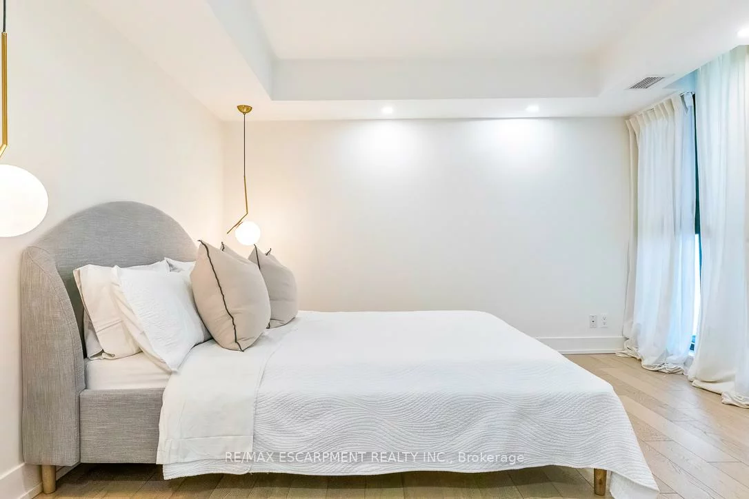 80, Esther Lorrie, West Humber-Clairville, Toronto