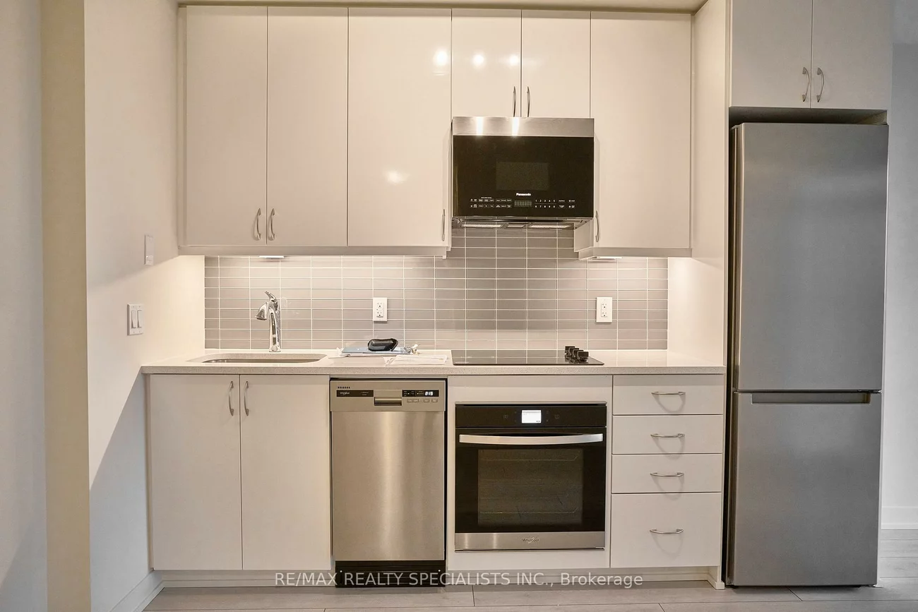 38, Annie Craig, Mimico, Toronto