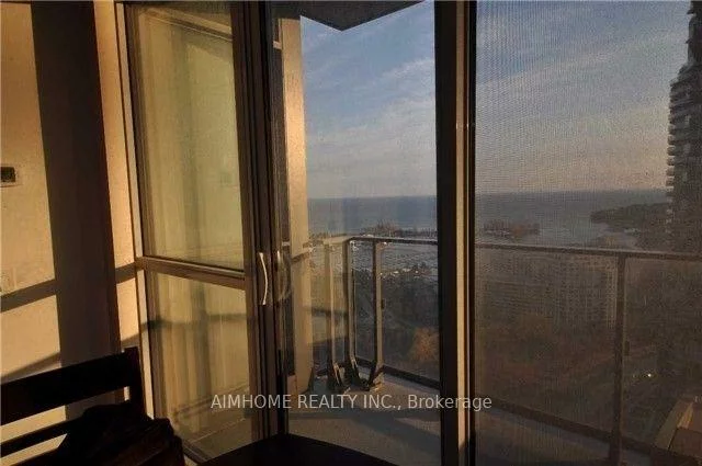 2200, Lake Shore, Mimico, Toronto