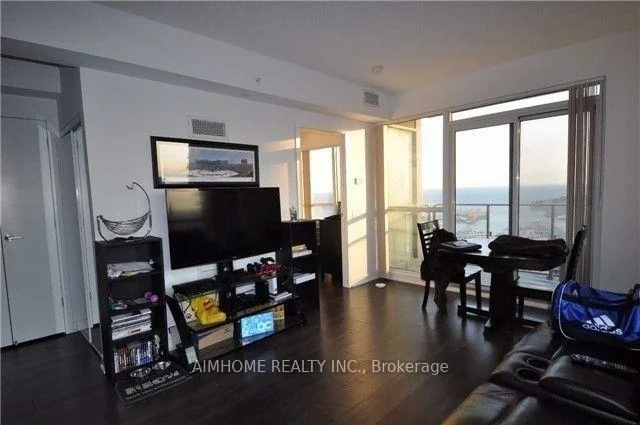 2200, Lake Shore, Mimico, Toronto