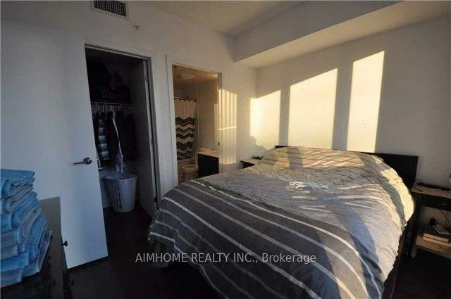 2200, Lake Shore, Mimico, Toronto