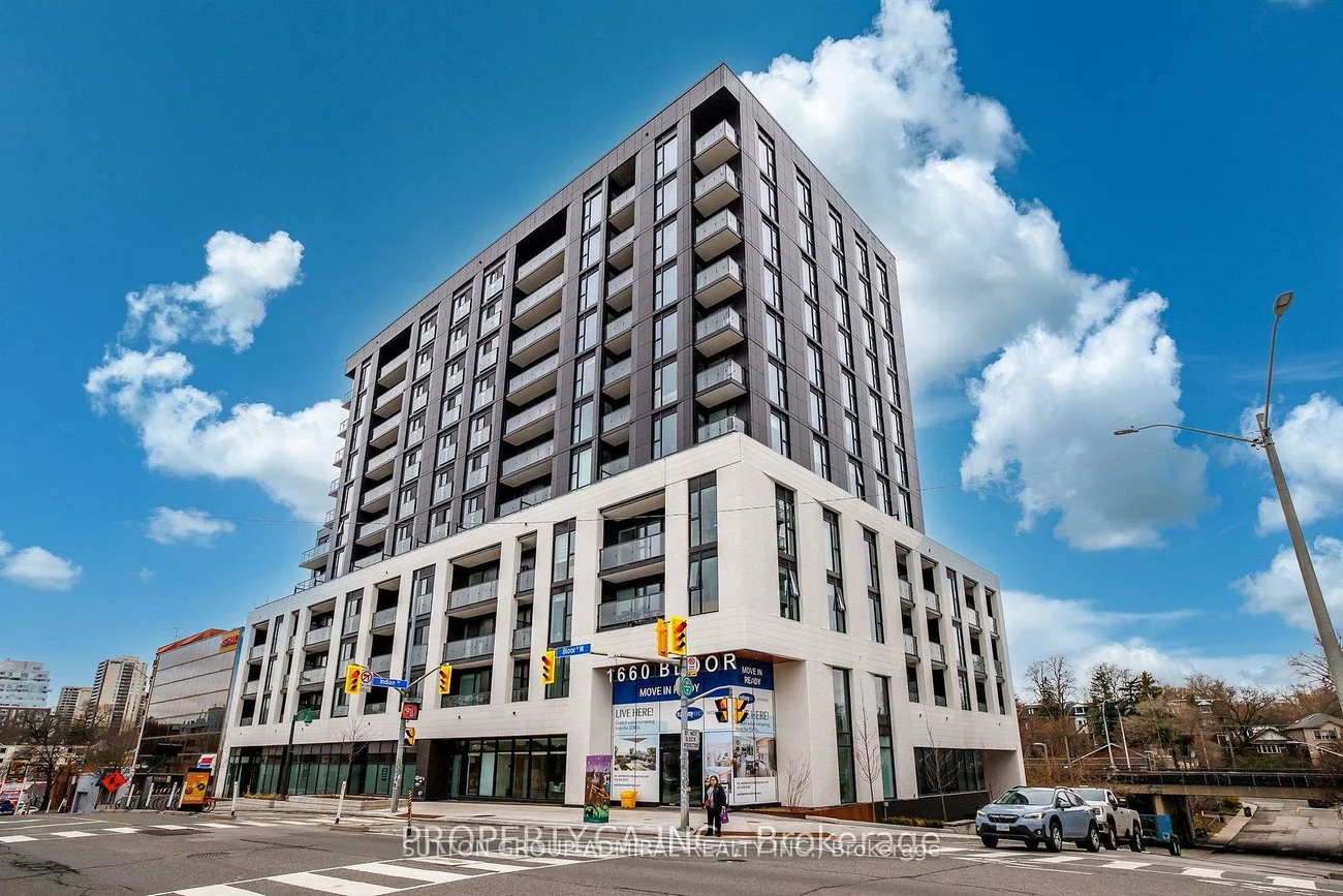 1660, Bloor, High Park North, Toronto