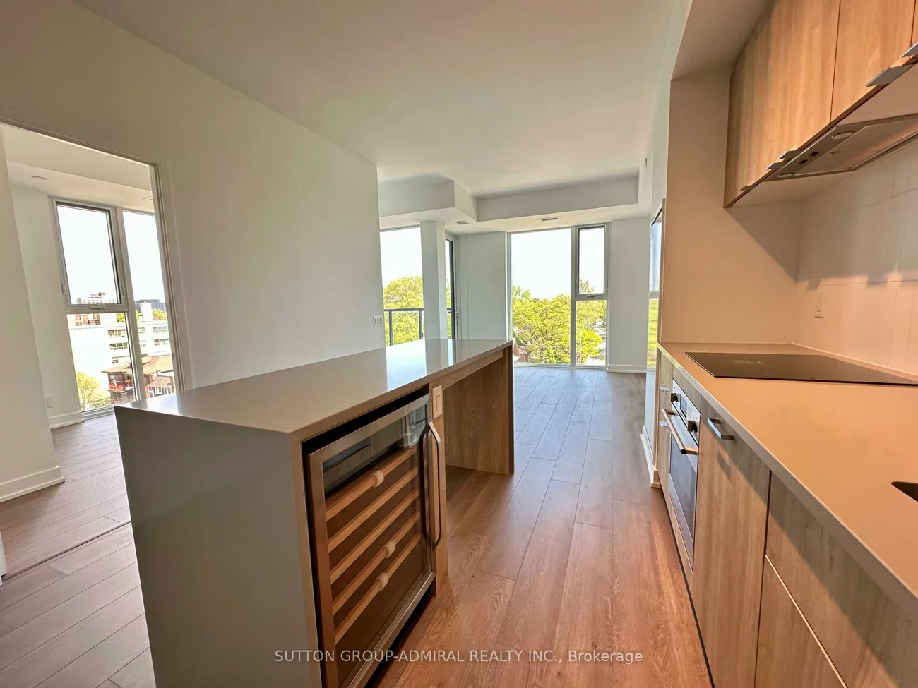 1660, Bloor, High Park North, Toronto