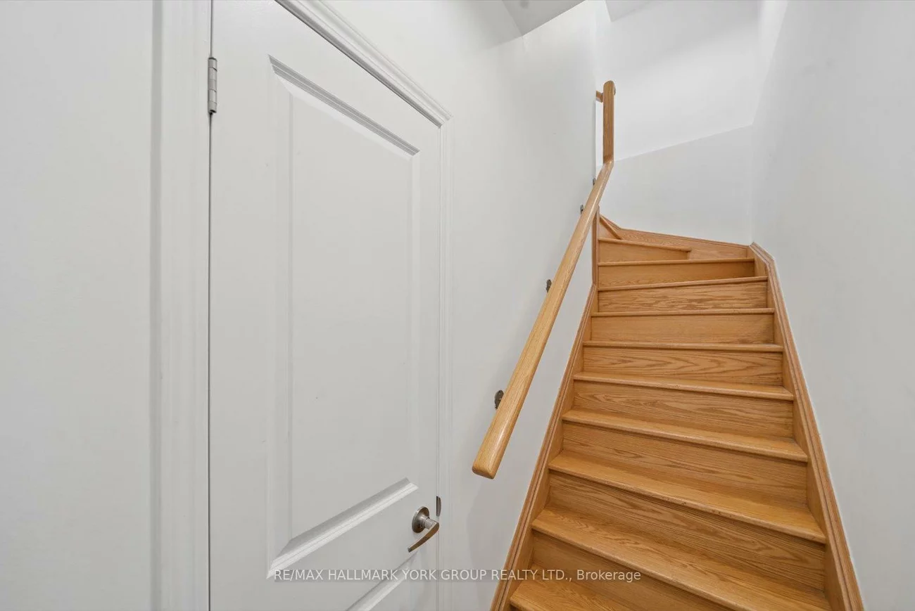 24, Fieldway, Islington-City Centre West, Toronto