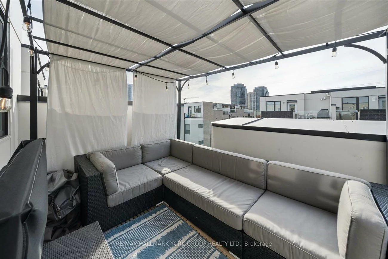 24, Fieldway, Islington-City Centre West, Toronto
