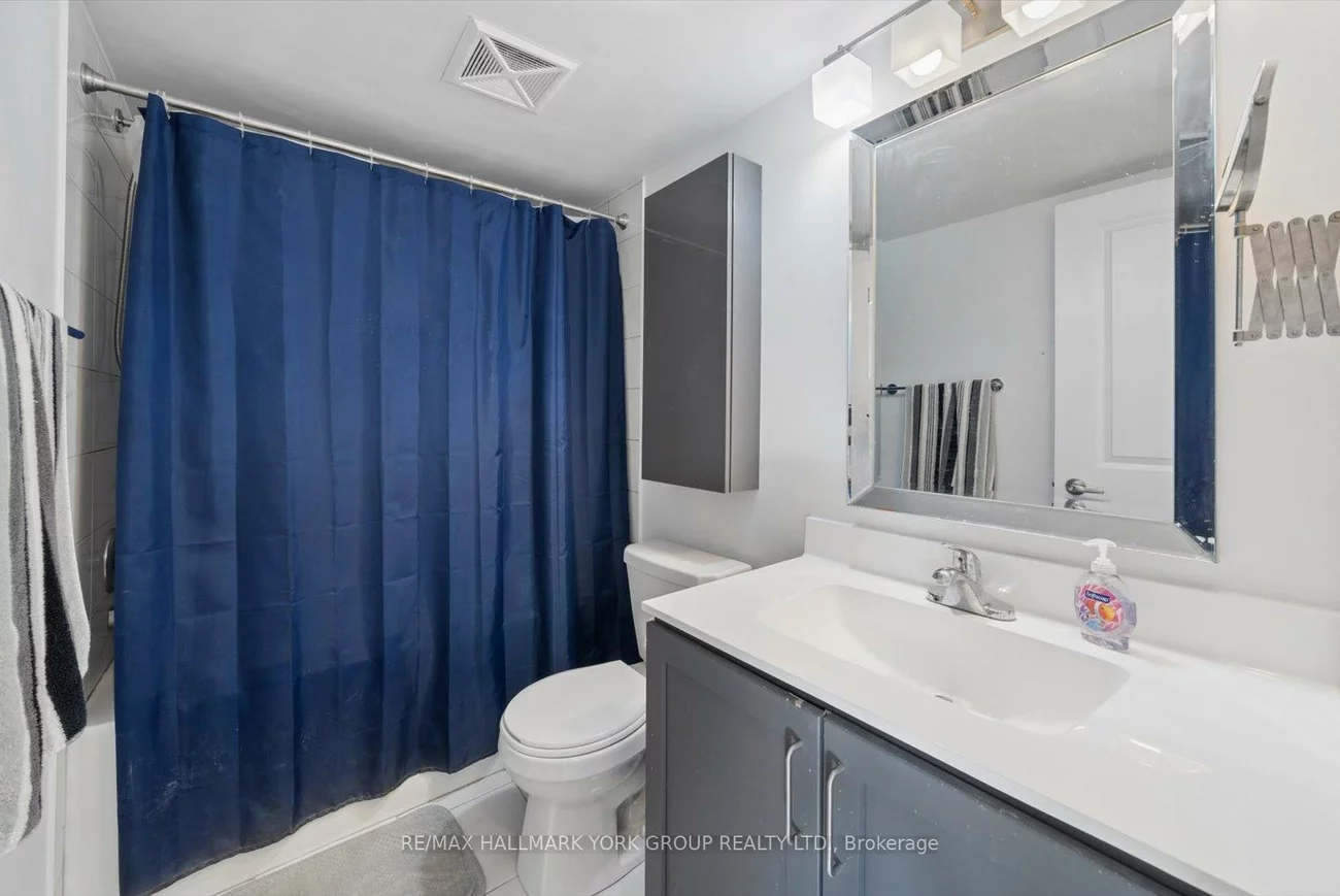 24, Fieldway, Islington-City Centre West, Toronto