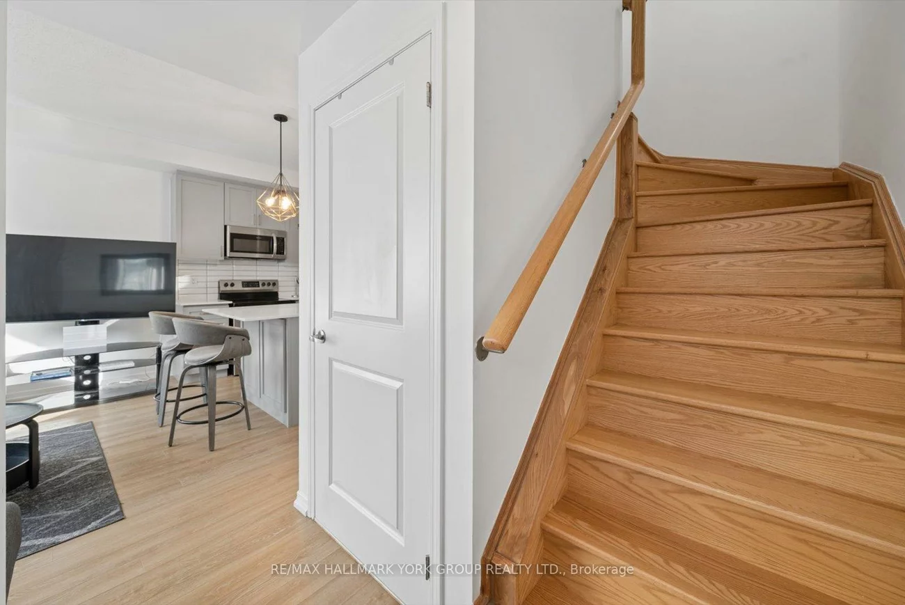 24, Fieldway, Islington-City Centre West, Toronto