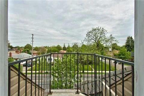 2-116, Evans, Mimico, Toronto