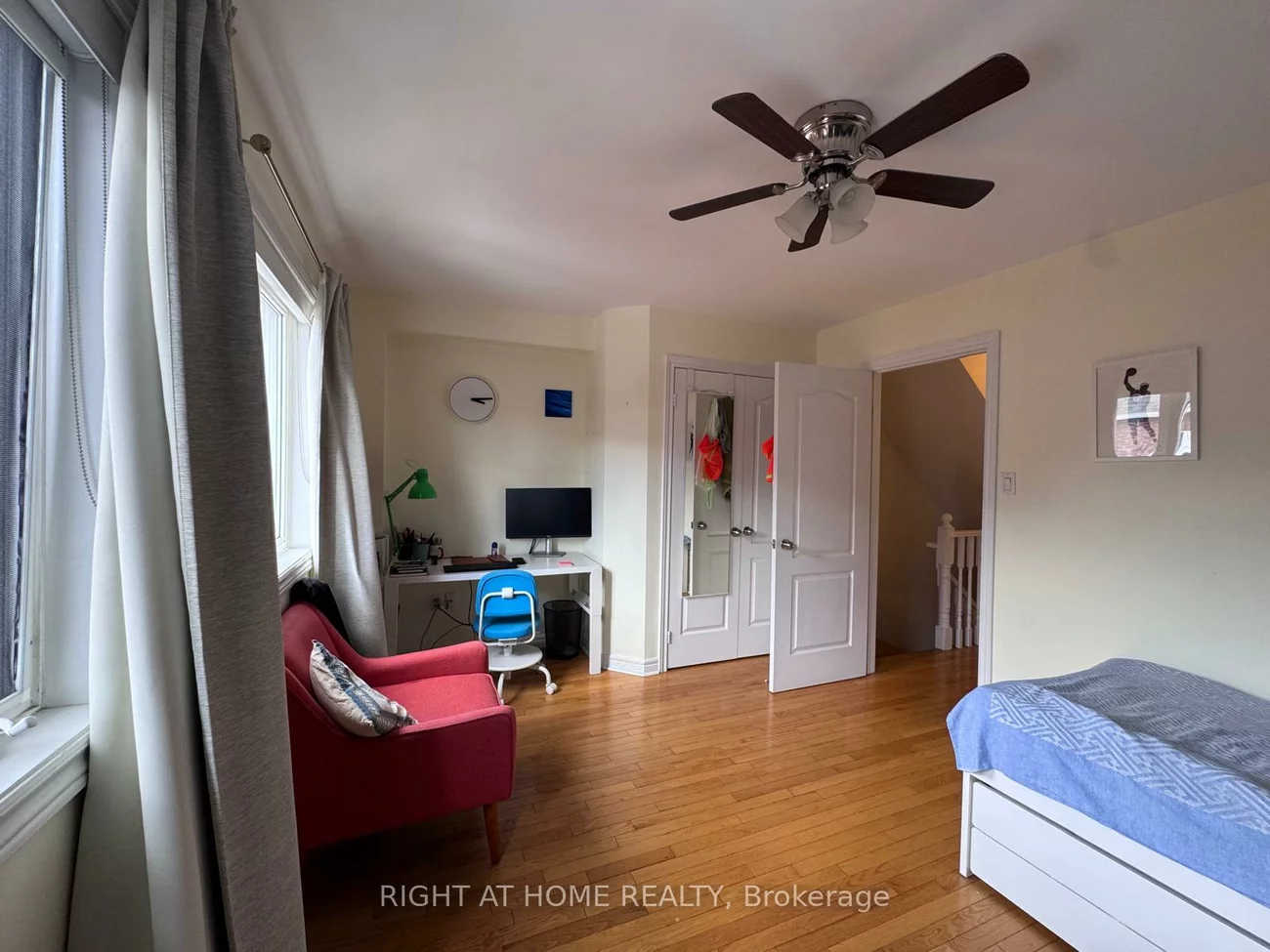 2-116, Evans, Mimico, Toronto
