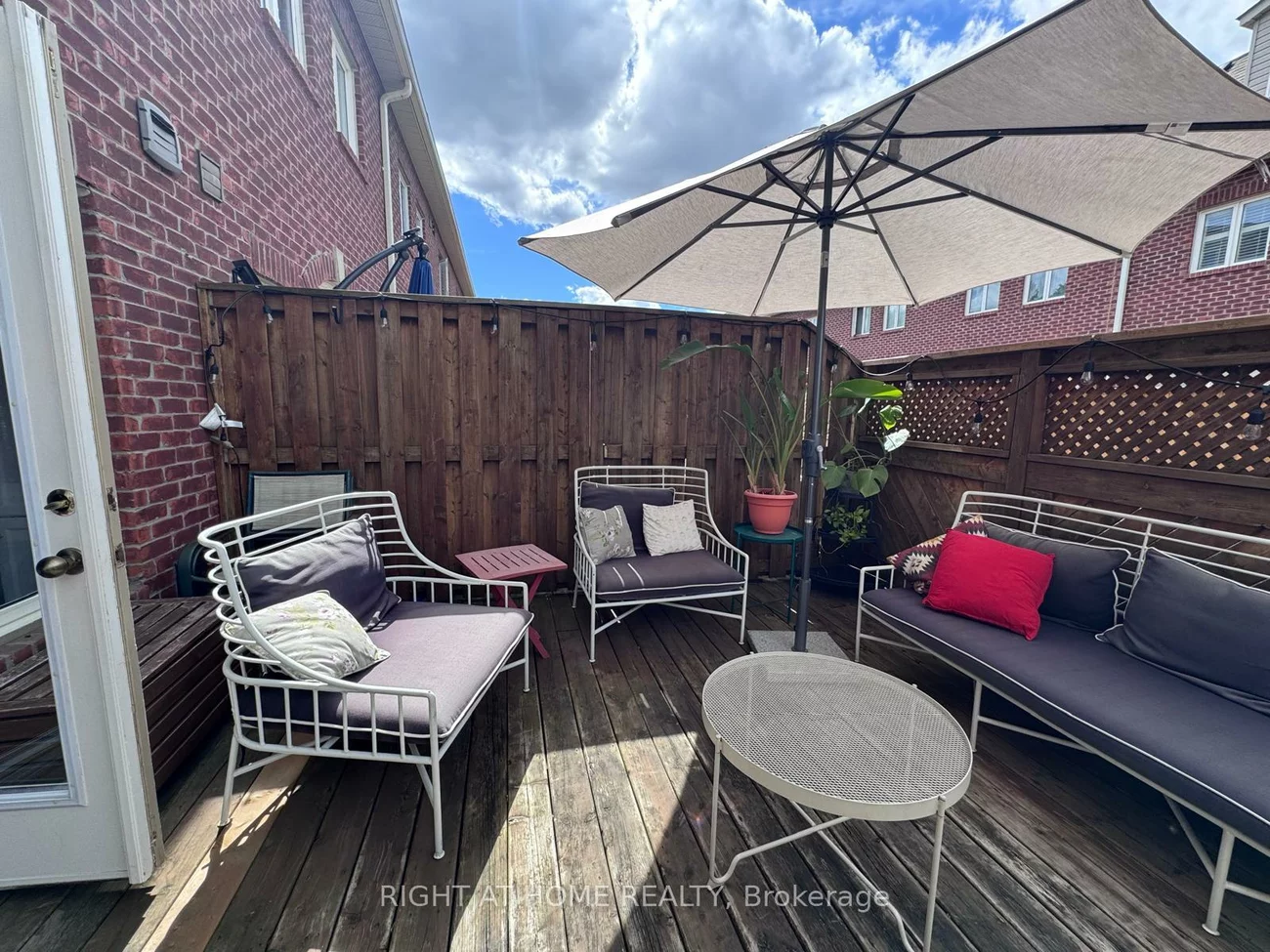2-116, Evans, Mimico, Toronto