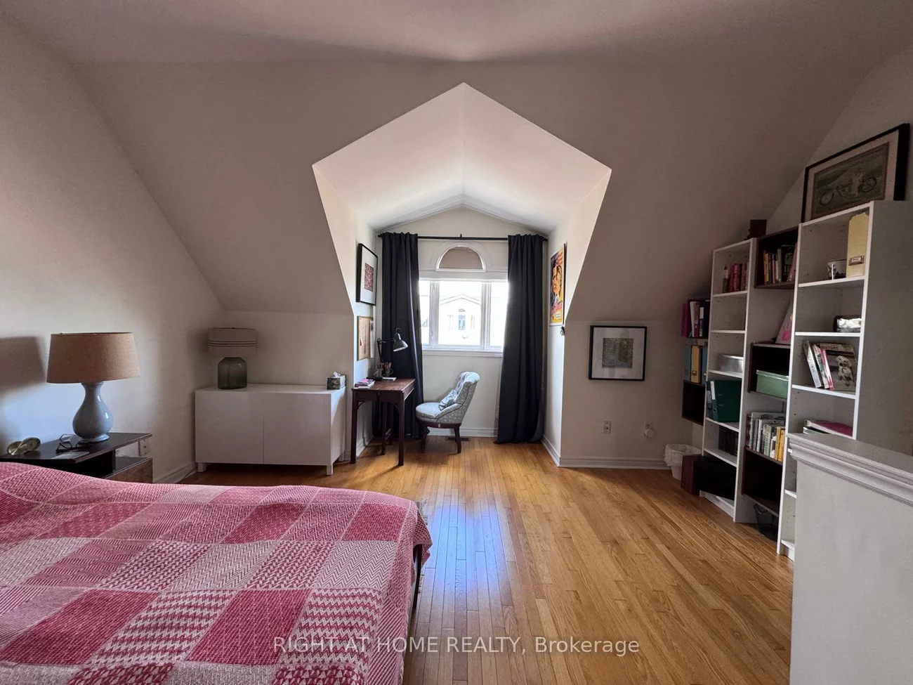 2-116, Evans, Mimico, Toronto