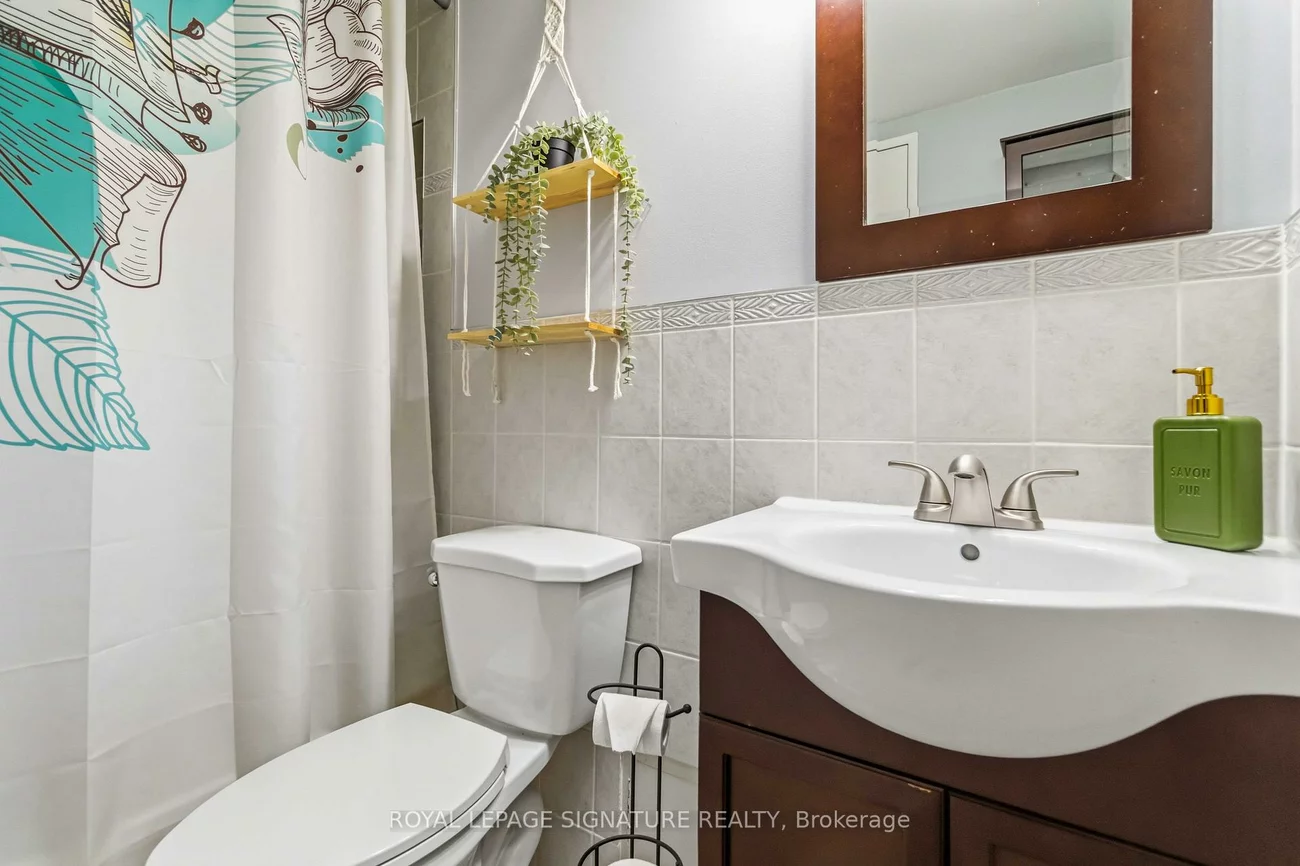 85, Emmett, Mount Dennis, Toronto