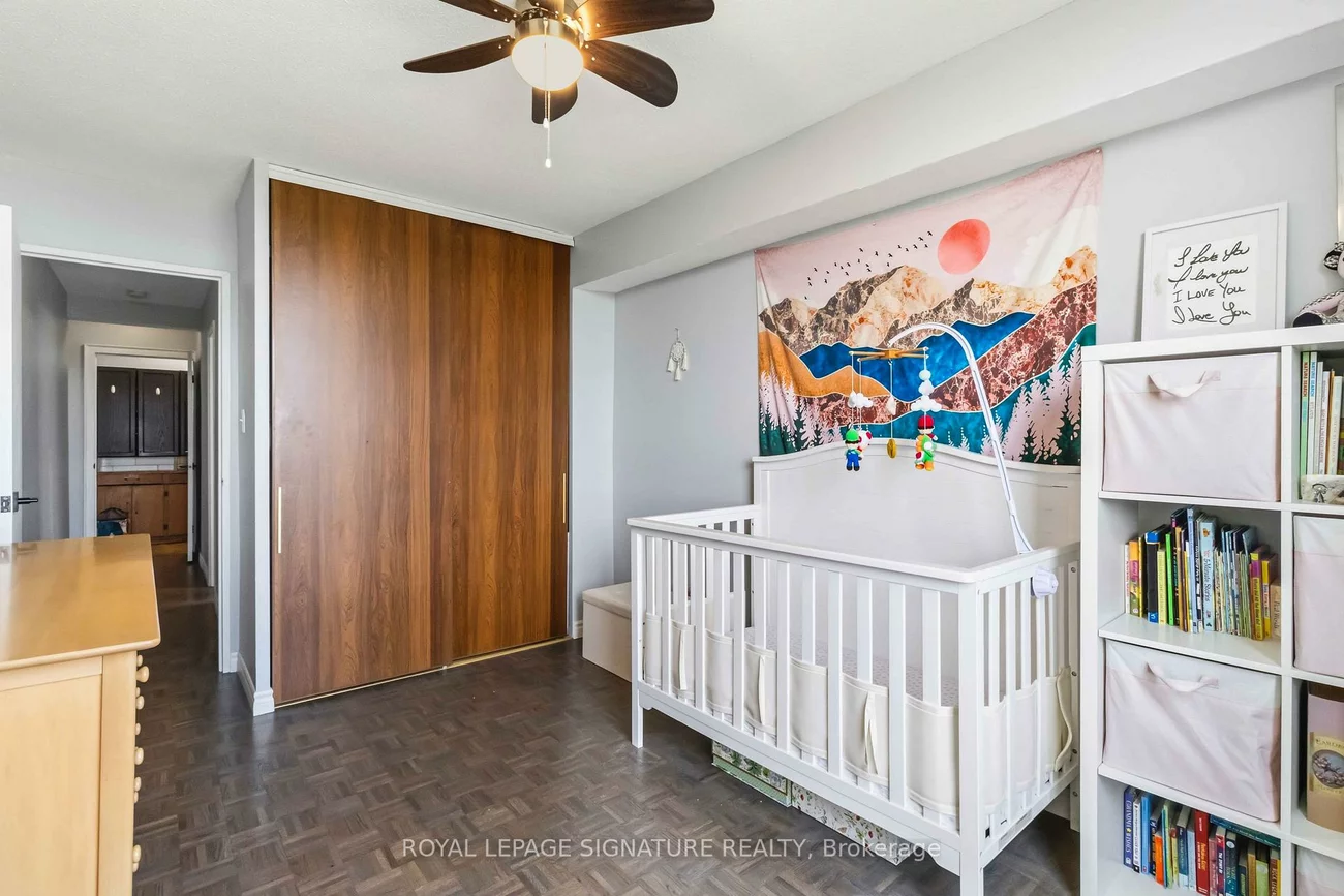 85, Emmett, Mount Dennis, Toronto