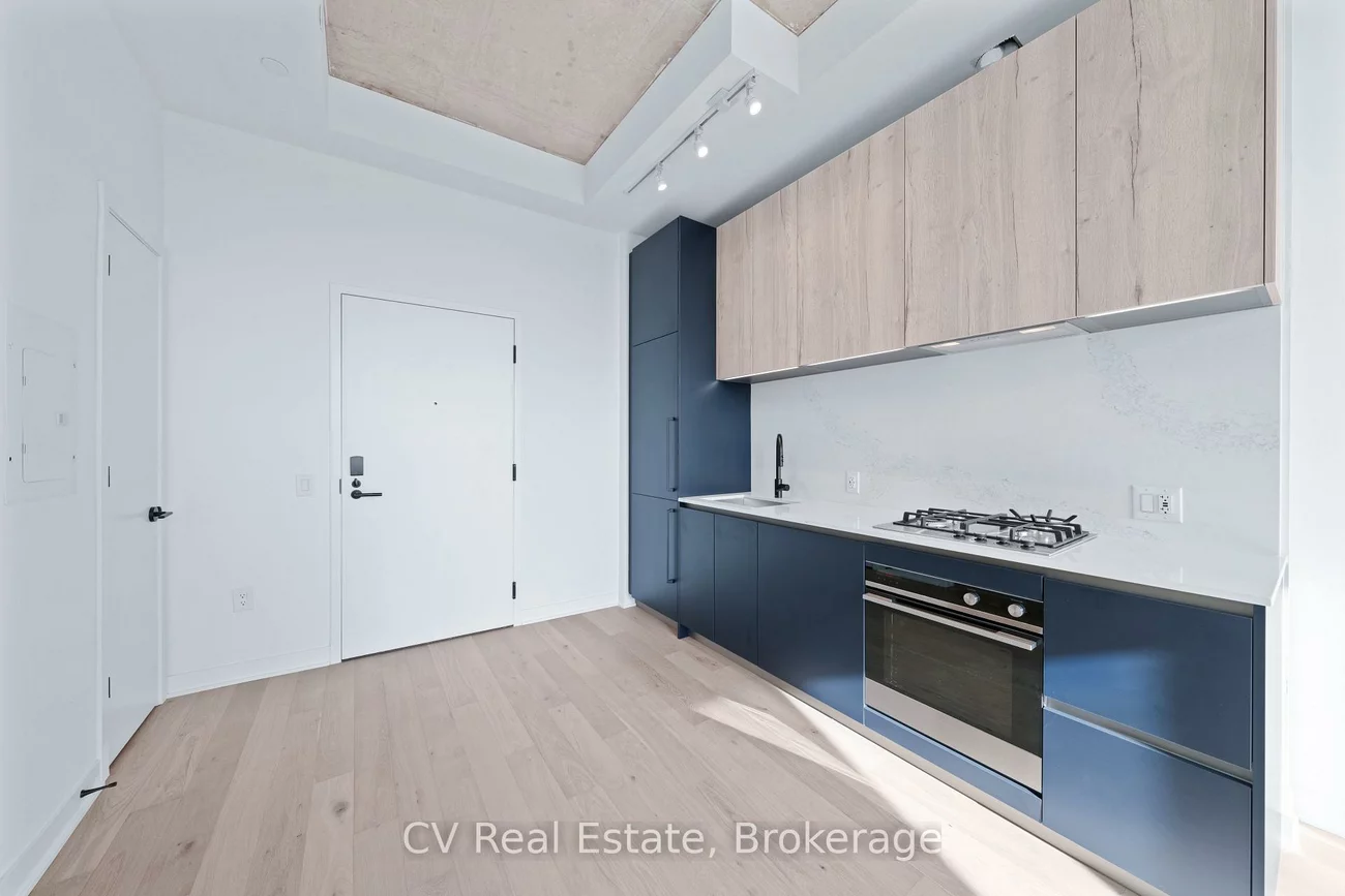 2625, Dundas, Junction Area, Toronto