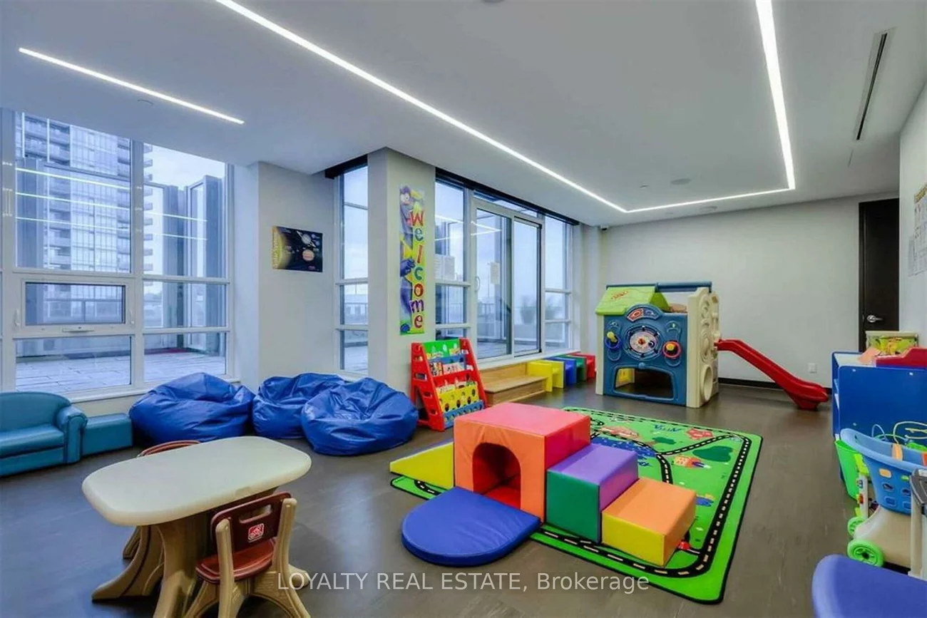 36, Parklawn, Mimico, Toronto