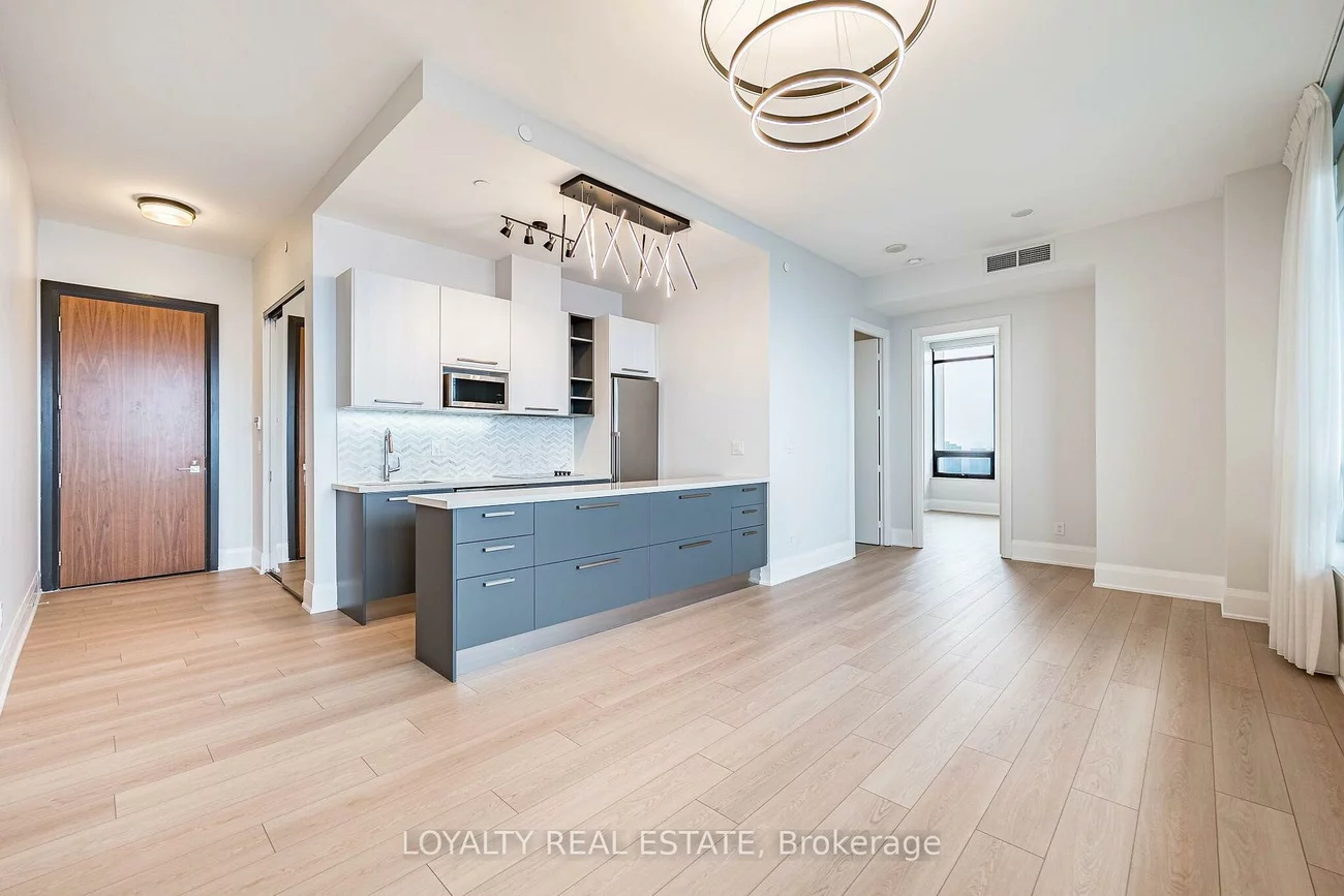 36, Parklawn, Mimico, Toronto