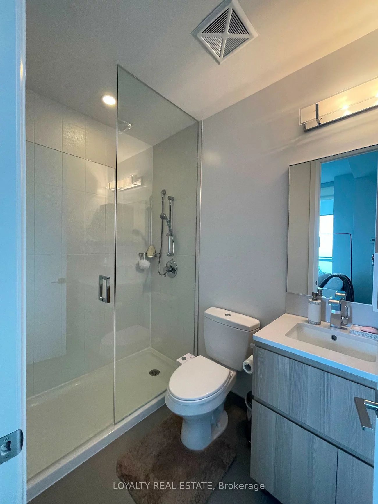 36, Parklawn, Mimico, Toronto