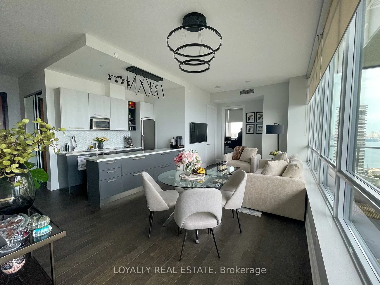 36, Parklawn, Mimico, Toronto