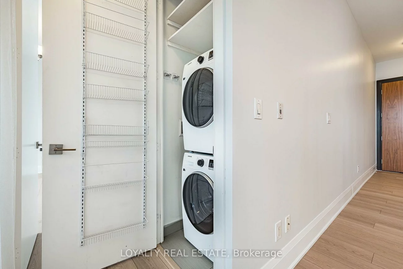 36, Parklawn, Mimico, Toronto