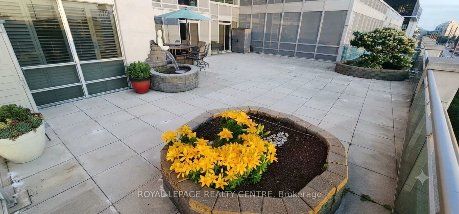 16, Brookers, Mimico, Toronto