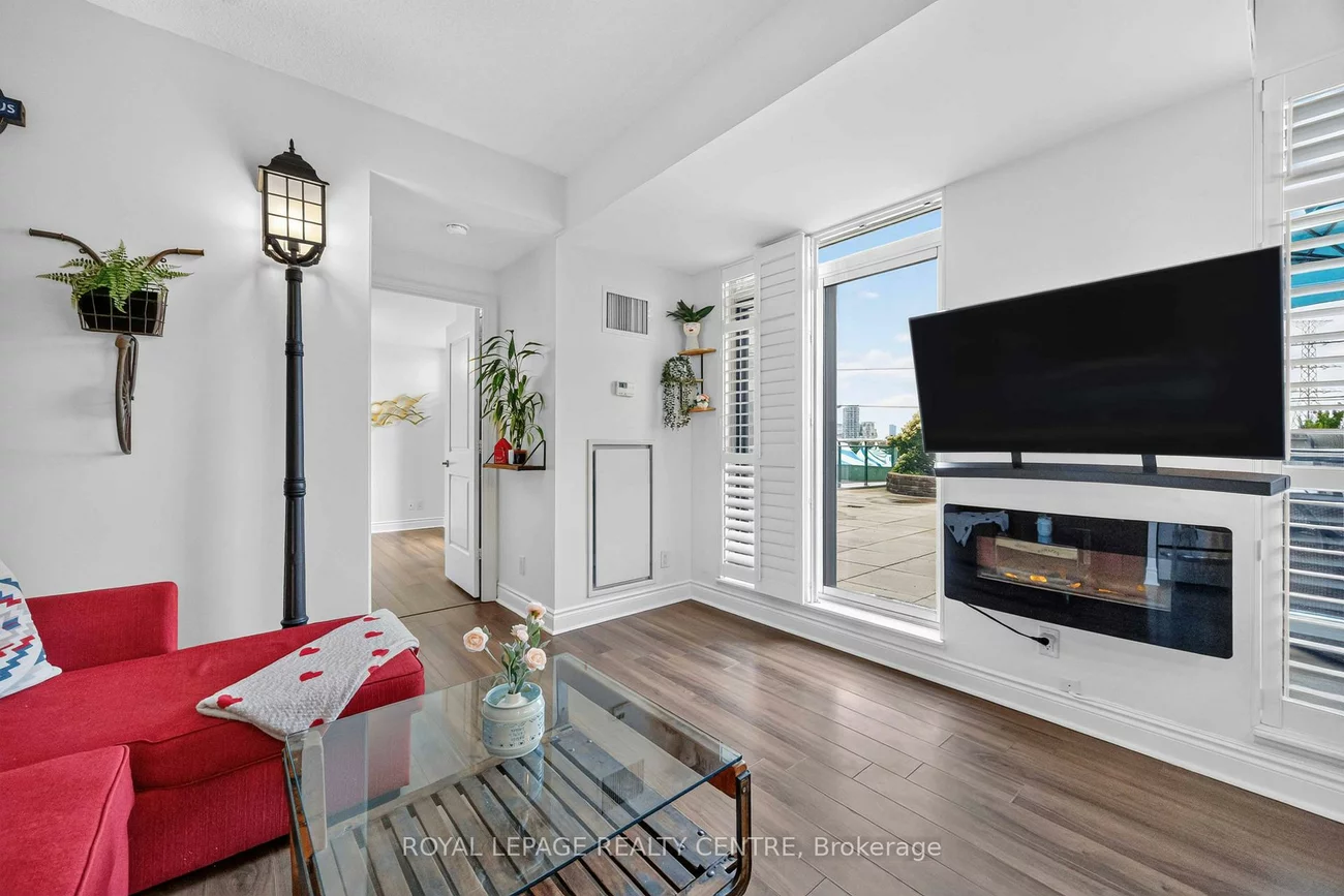 16, Brookers, Mimico, Toronto