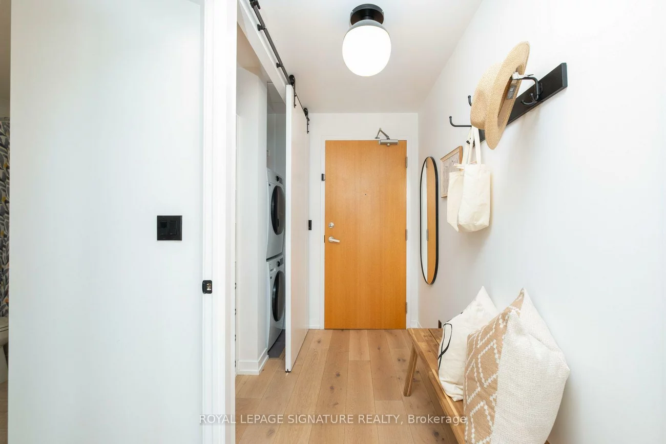 36, Howard Park, Roncesvalles, Toronto
