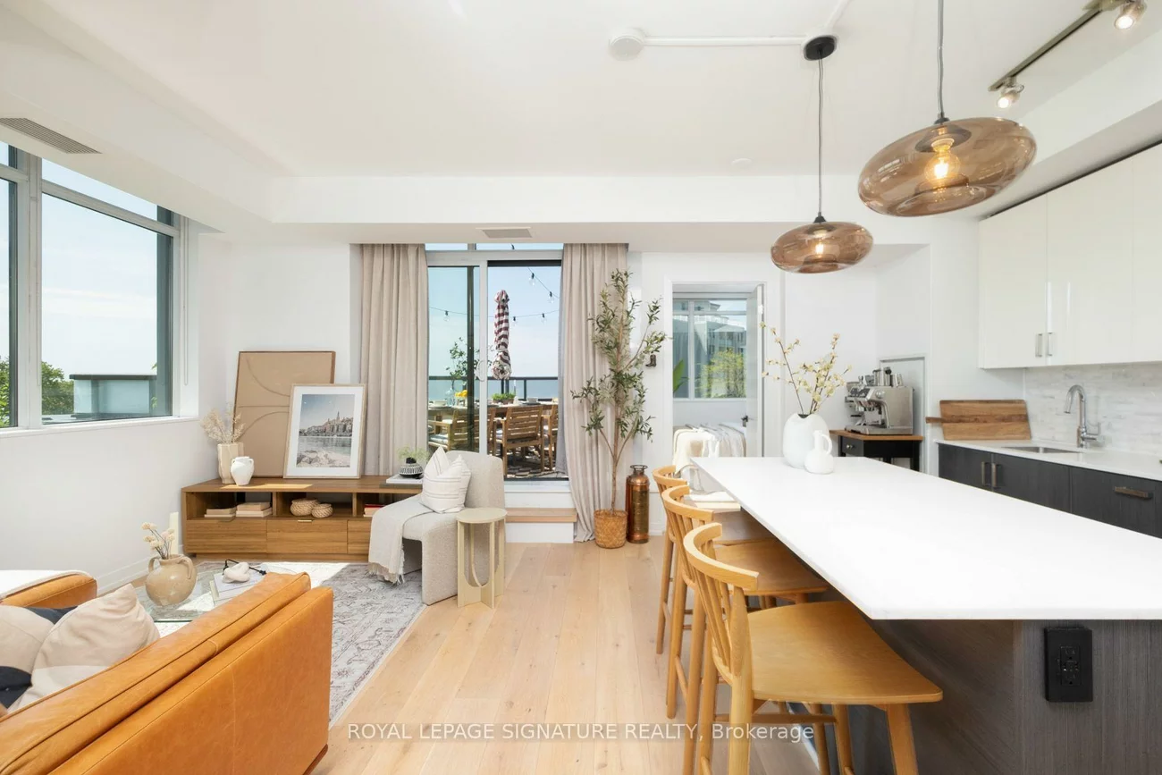 36, Howard Park, Roncesvalles, Toronto