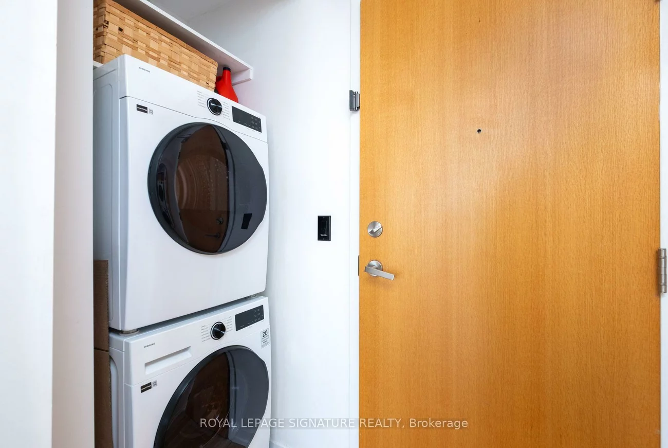 36, Howard Park, Roncesvalles, Toronto