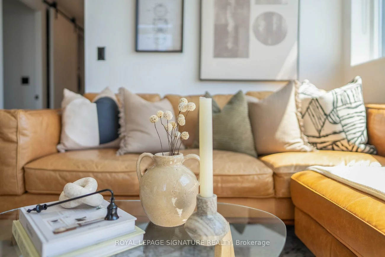 36, Howard Park, Roncesvalles, Toronto