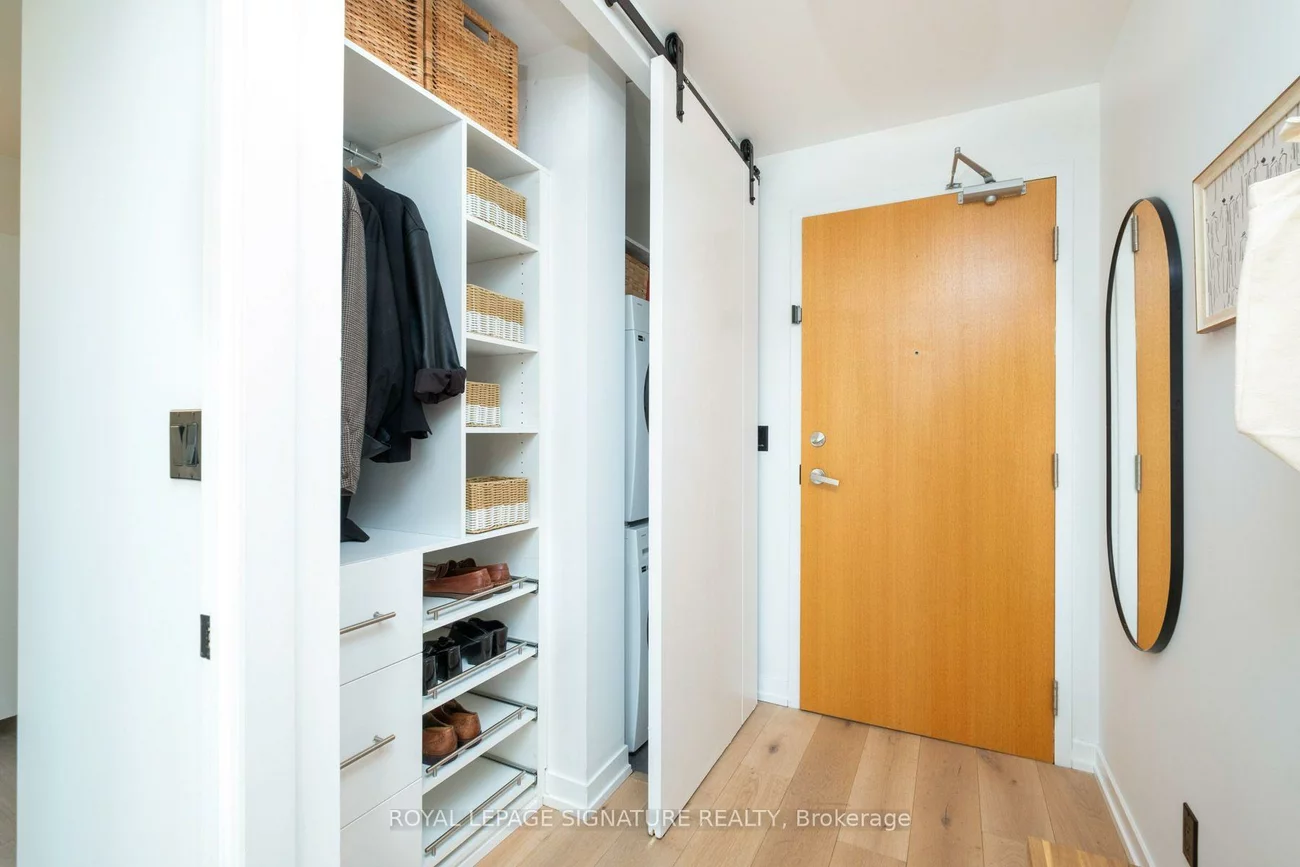 36, Howard Park, Roncesvalles, Toronto
