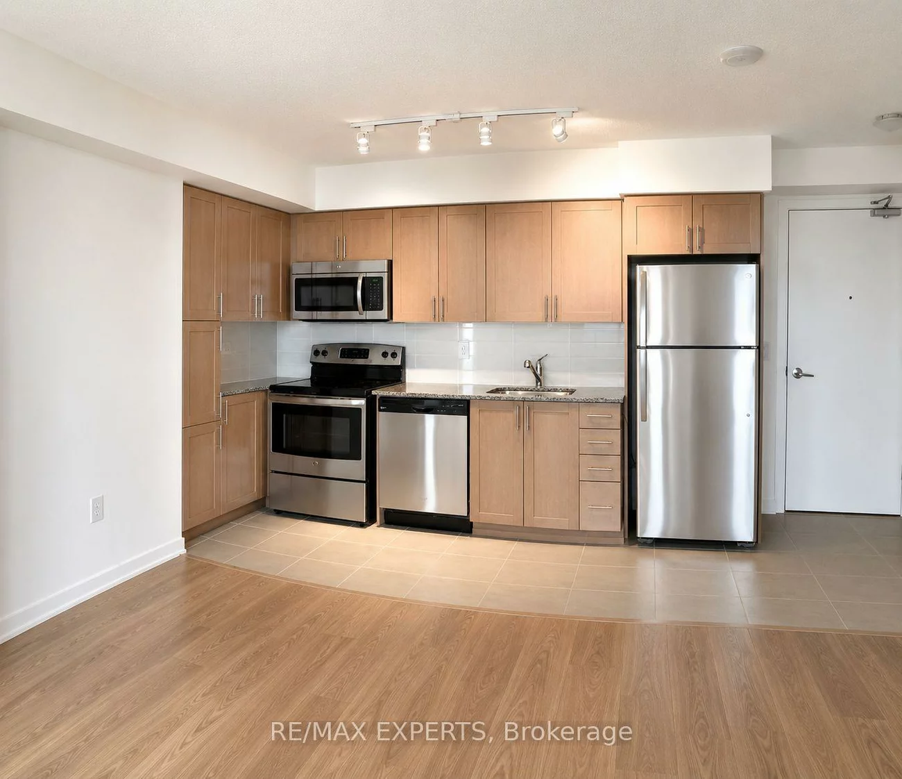 830, Lawrence, Yorkdale-Glen Park, Toronto